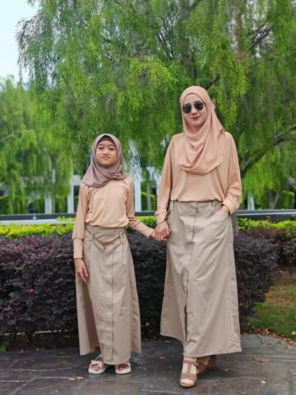 (ADULT) BREE BATWING TOP - BEIGE