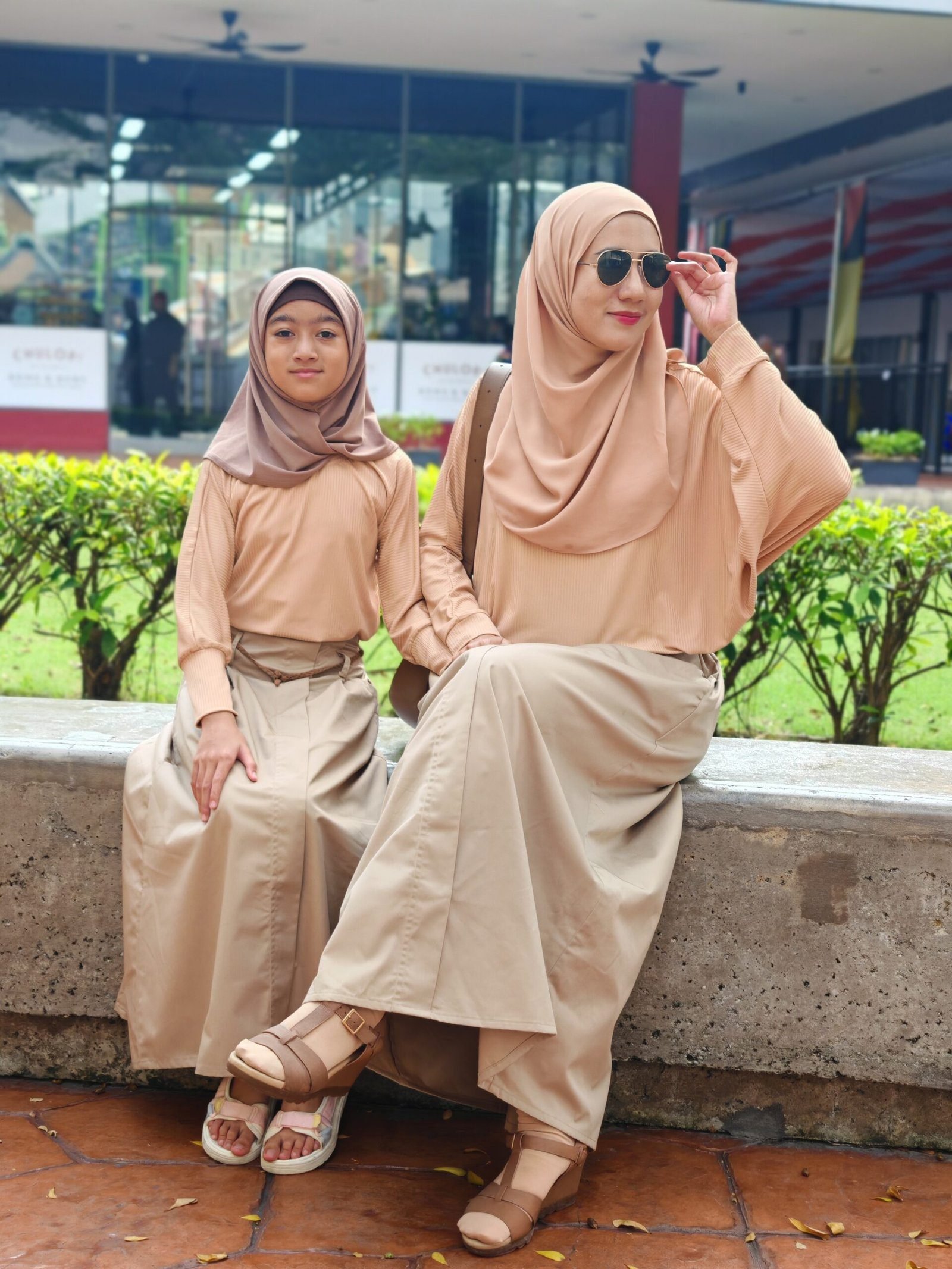 Beige Pair 7 (KIDS) BREE BASIC TOP - BEIGE - Image 6