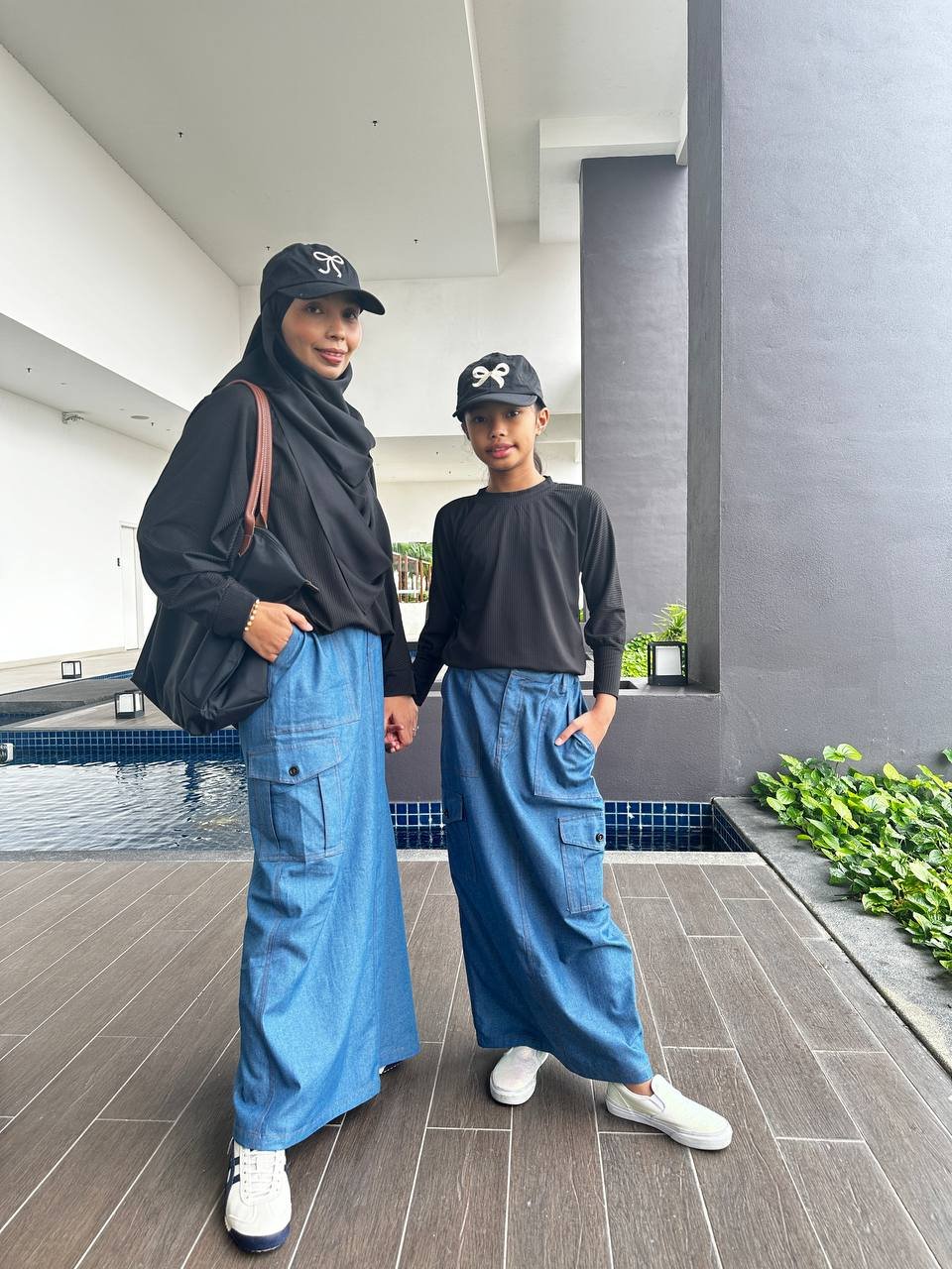 black pair 3 (ADULT) BREE BATWING TOP - BLACK - Image 5