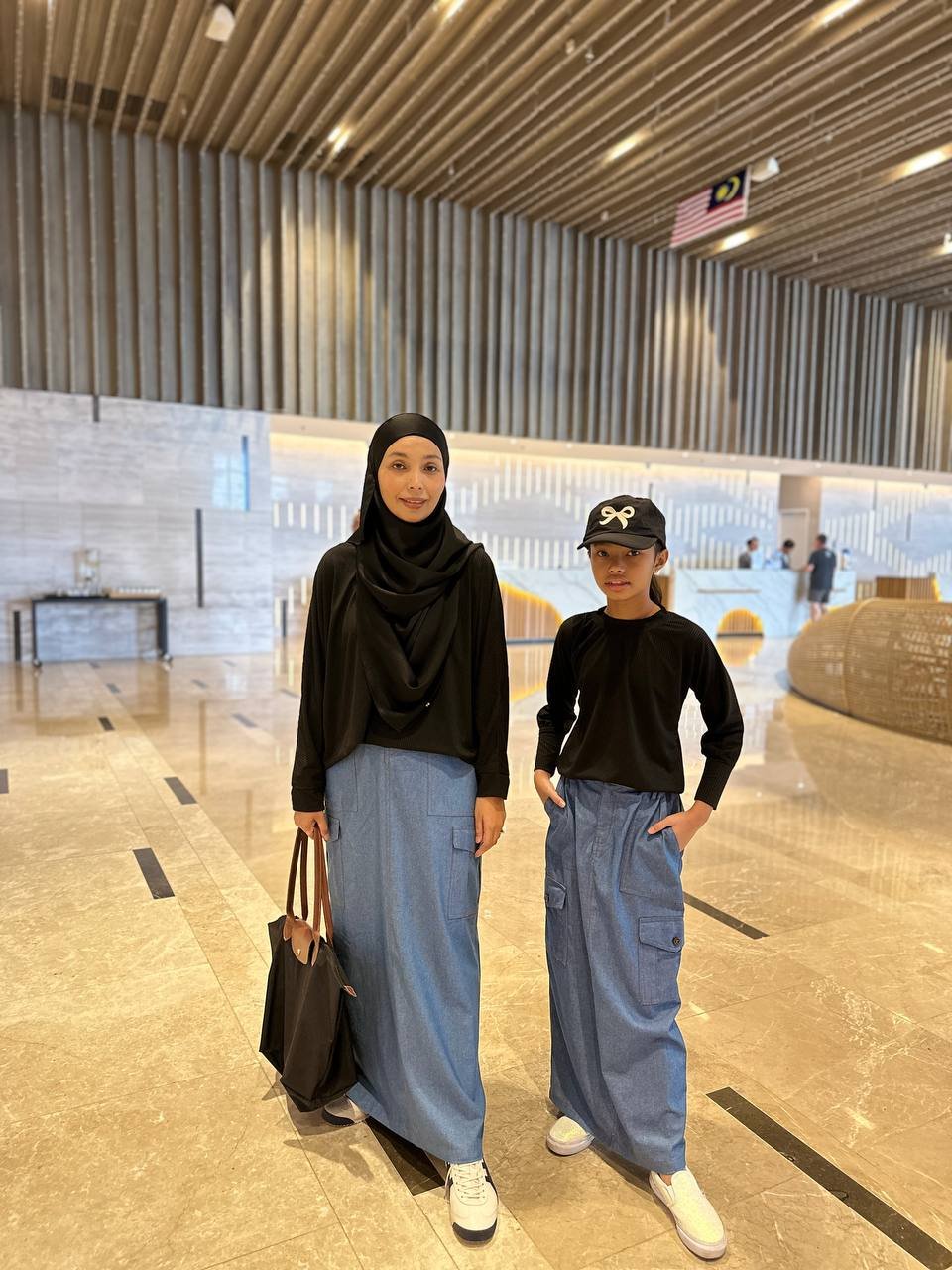 black pair 5 (KIDS) BREE BASIC TOP - BLACK - Image 4