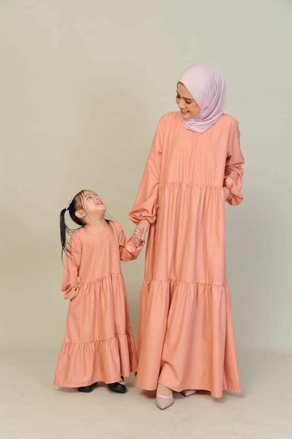 (ADULT) BLAIR DRESS -PEACH