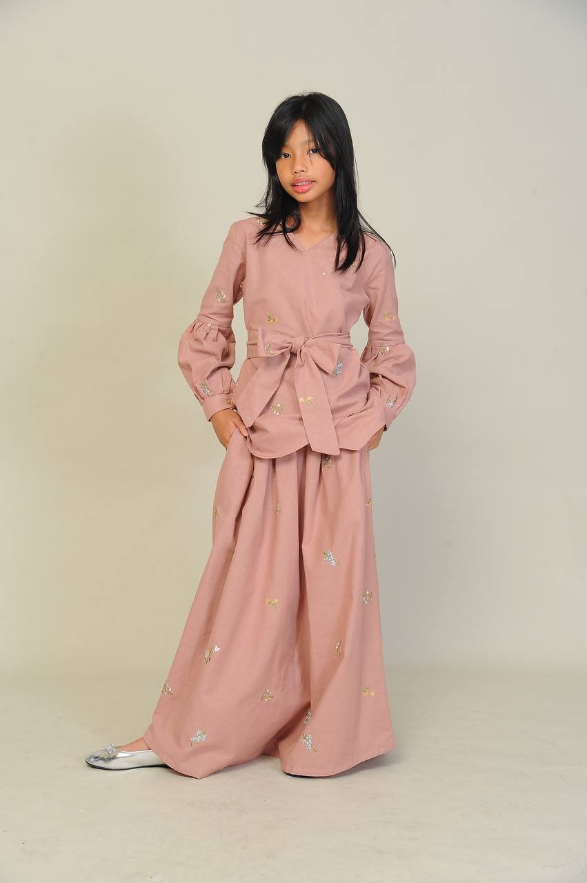 pink kids 6 (KIDS) ELENORE TOP & SKIRT -PINK - Image 1