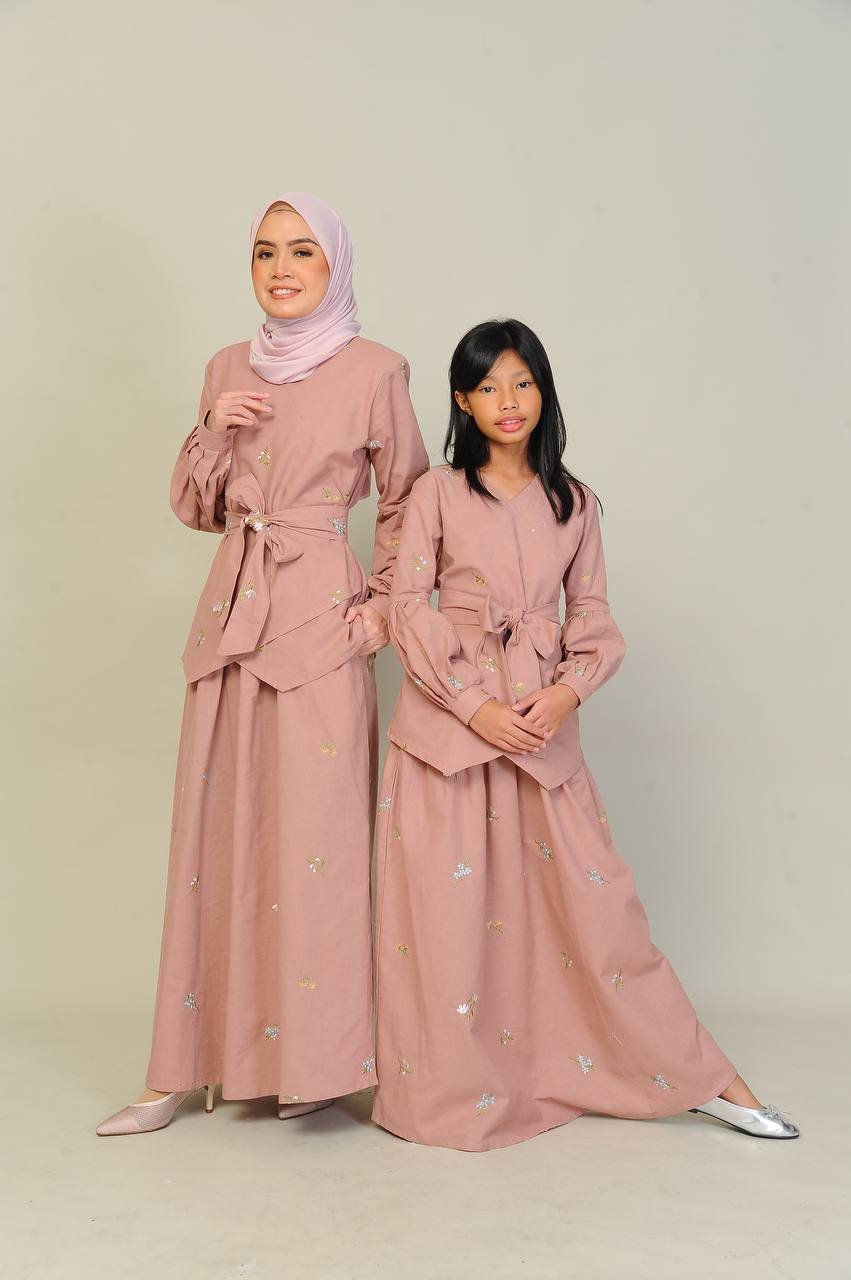 pink pair 2 (KIDS) ELENORE TOP & SKIRT -PINK - Image 5