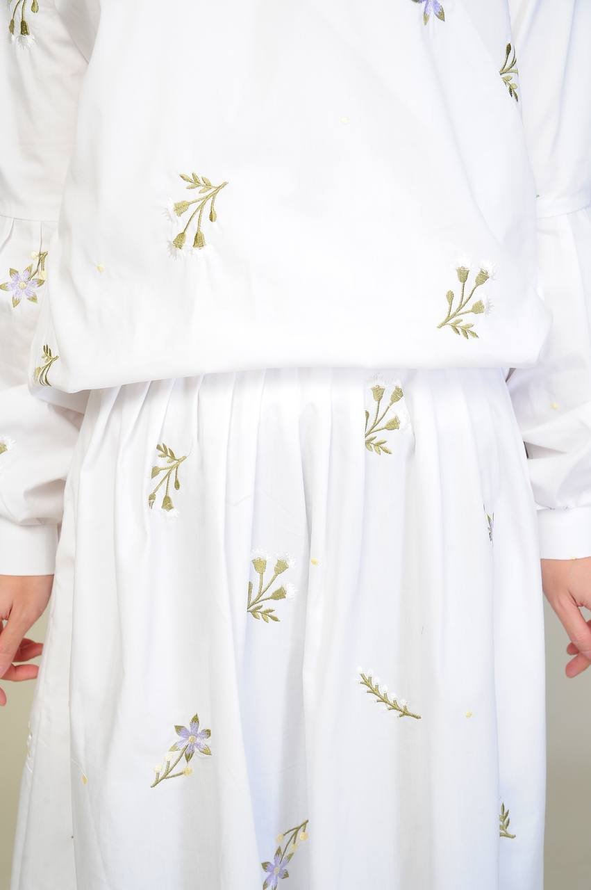 white closeup 2 (ADULT) ELENORE TOP & SKIRT -WHITE - Image 5