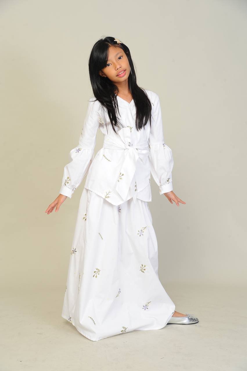 white kids 4 (KIDS) ELENORE TOP & SKIRT -WHITE - Image 3