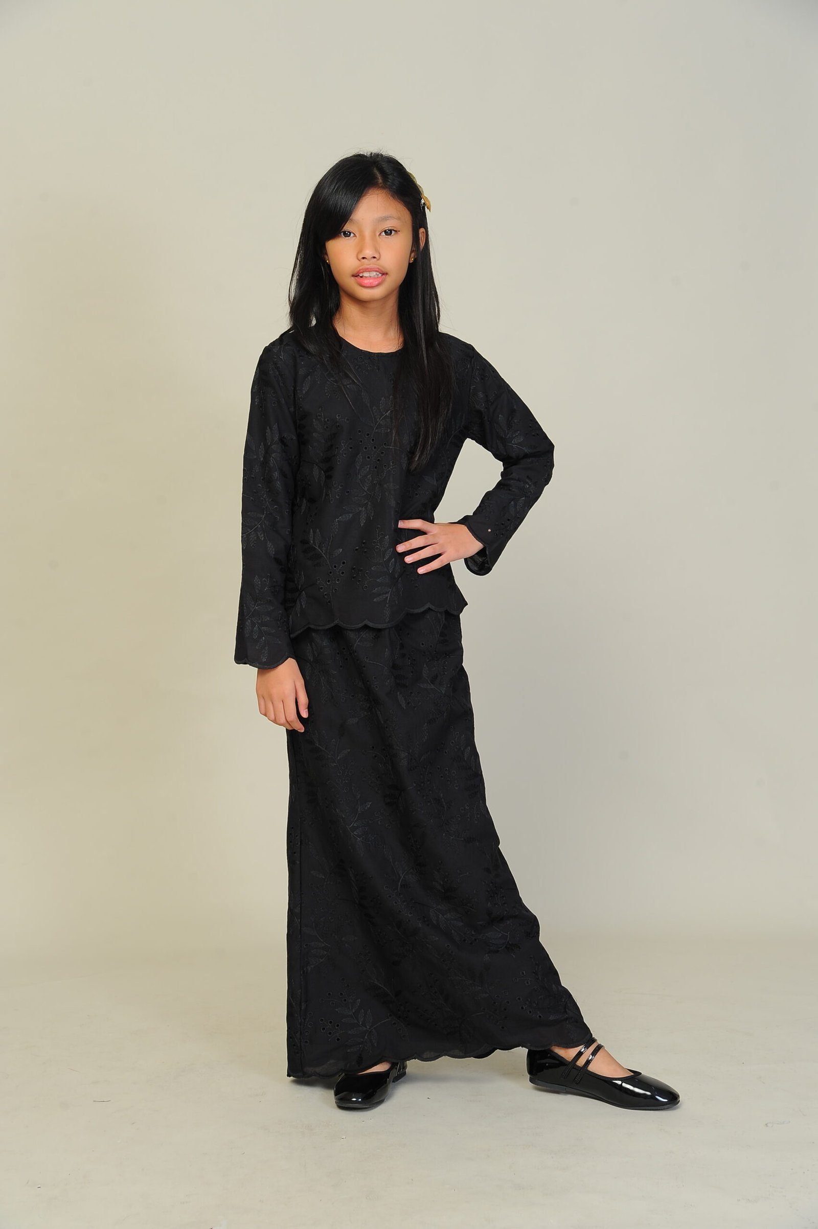 black kids (KIDS) ANGGUN EMBROIDERED KURUNG -BLACK - Image 3