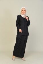 (ADULT) ANGGUN EMBROIDERED KURUNG -BLACK