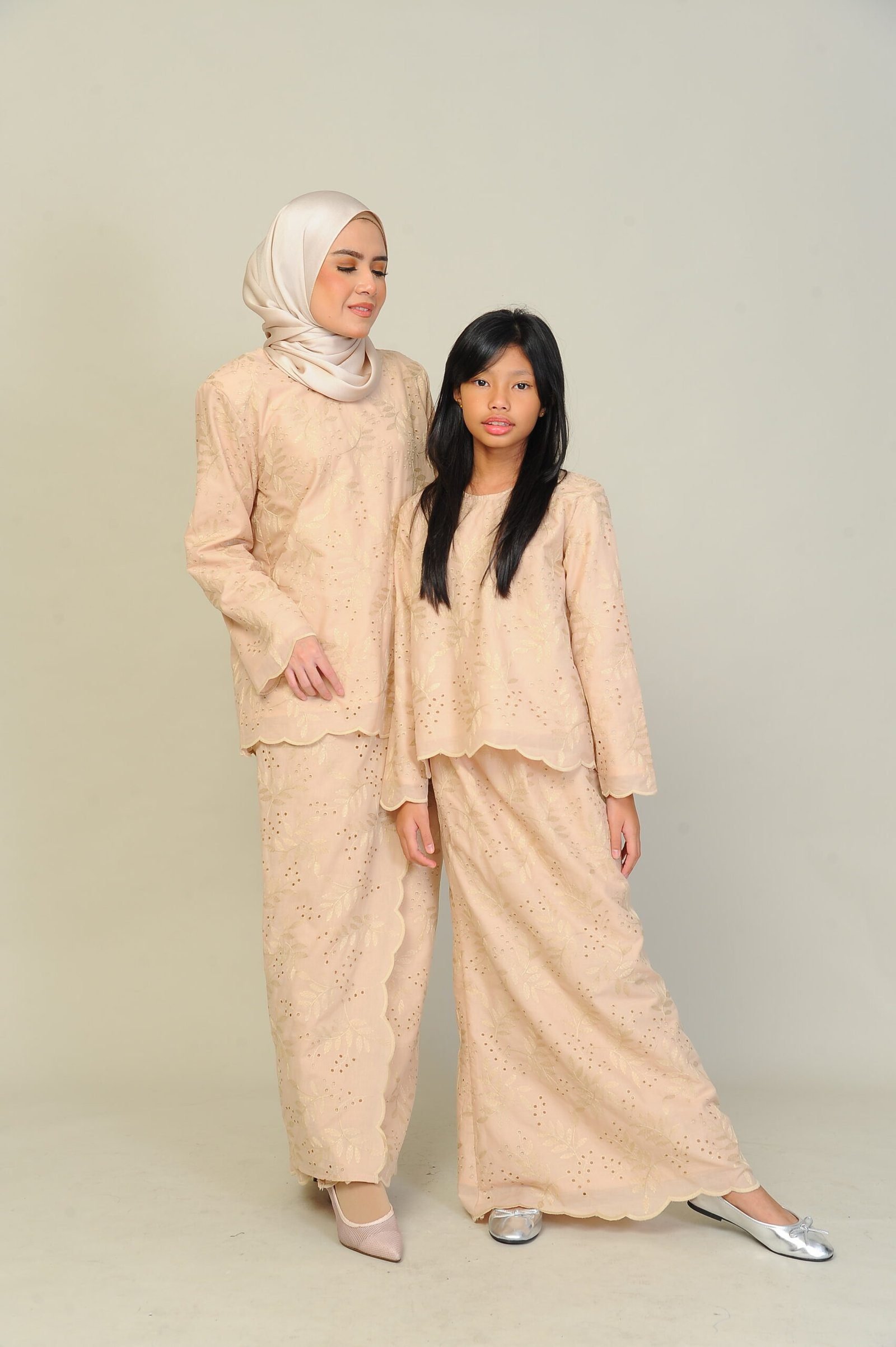 nude pair 3 (KIDS) ANGGUN EMBROIDERED KURUNG -NUDE - Image 6