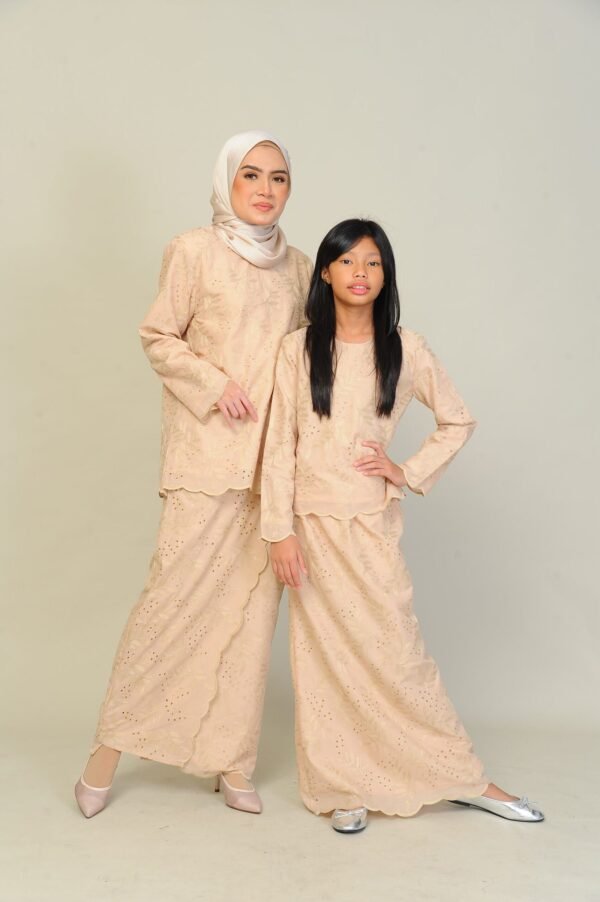 (ADULT) ANGGUN EMBROIDERED KURUNG -NUDE