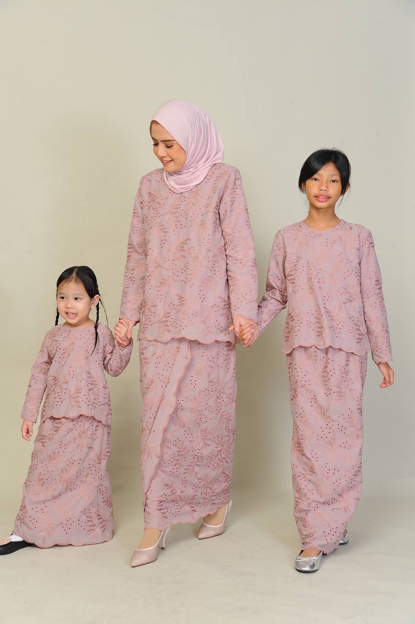 purp family 3 (KIDS) ANGGUN EMBROIDERED KURUNG -DUSTY PINK - Image 10