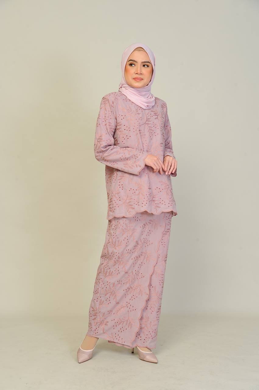 purp mom (ADULT) ANGGUN EMBROIDERED KURUNG -DUSTY PINK - Image 3