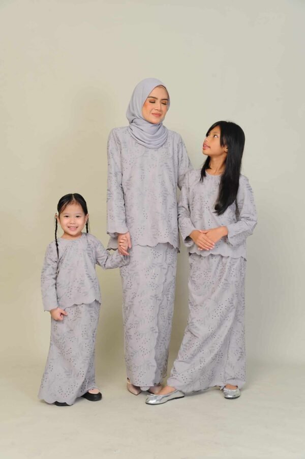 (ADULT) ANGGUN EMBROIDERED KURUNG -GREY