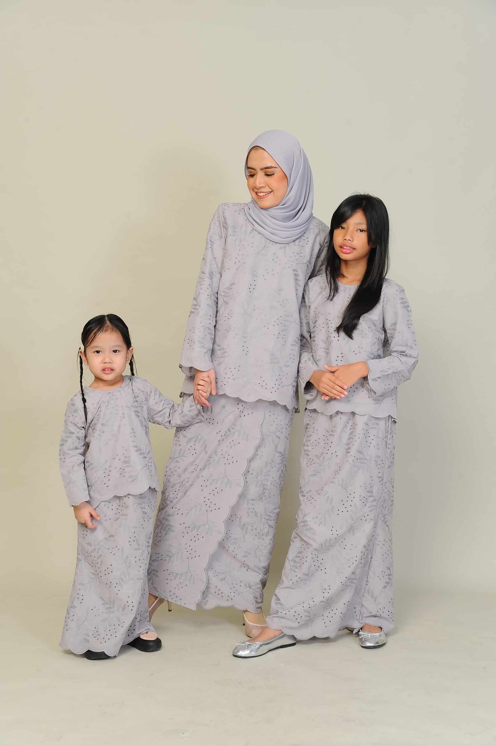 silver family 4 (ADULT) ANGGUN EMBROIDERED KURUNG -GREY - Image 6