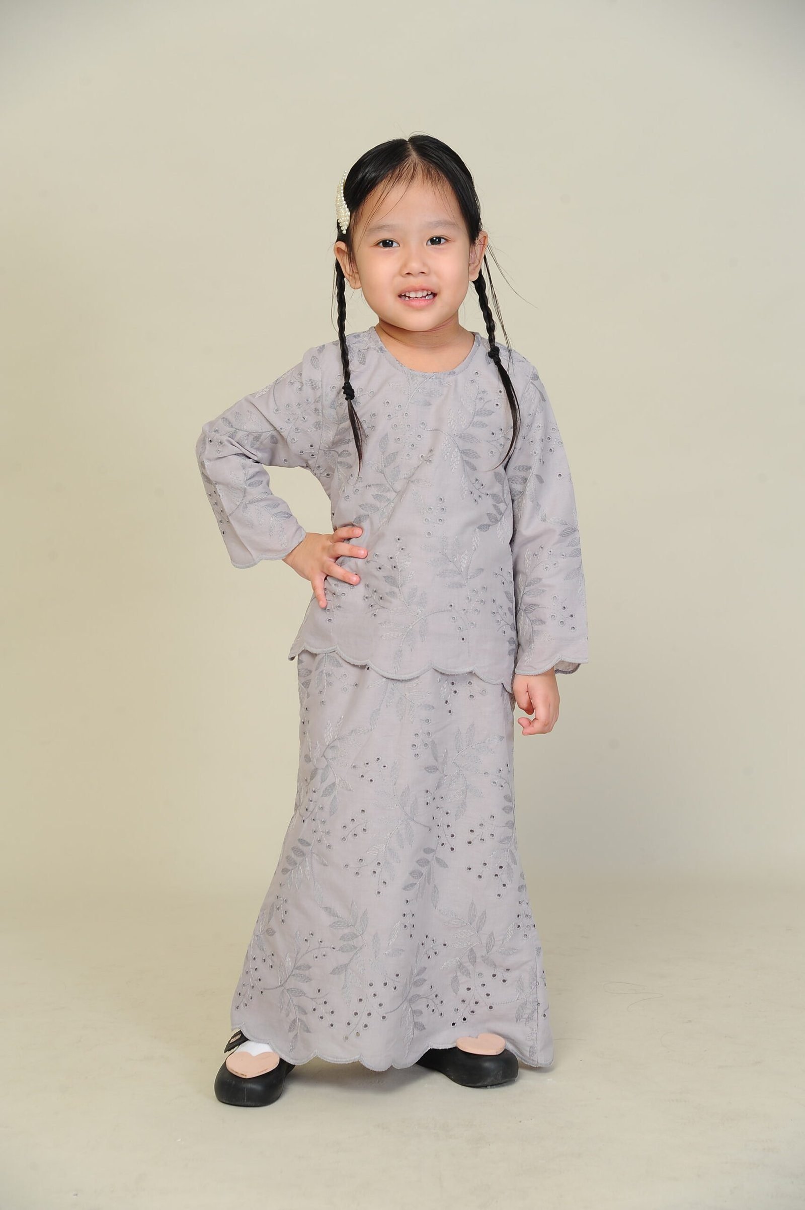 silver kids 14 (KIDS) ANGGUN EMBROIDERED KURUNG -GREY - Image 2