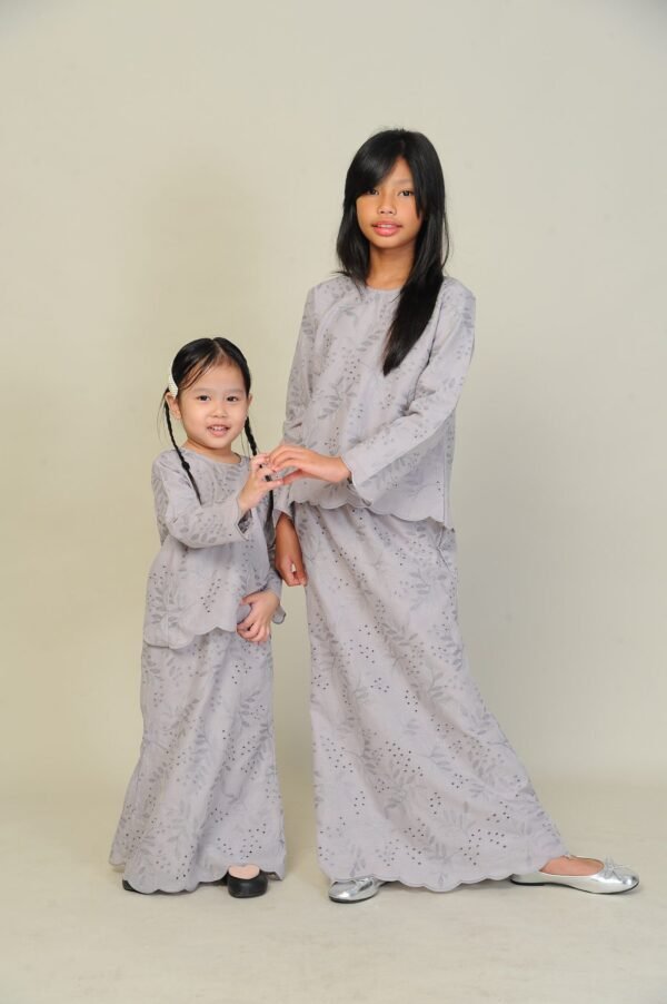 (KIDS) ANGGUN EMBROIDERED KURUNG -GREY