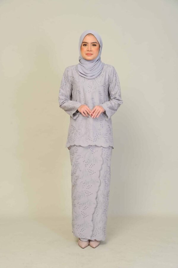 (ADULT) ANGGUN EMBROIDERED KURUNG -GREY