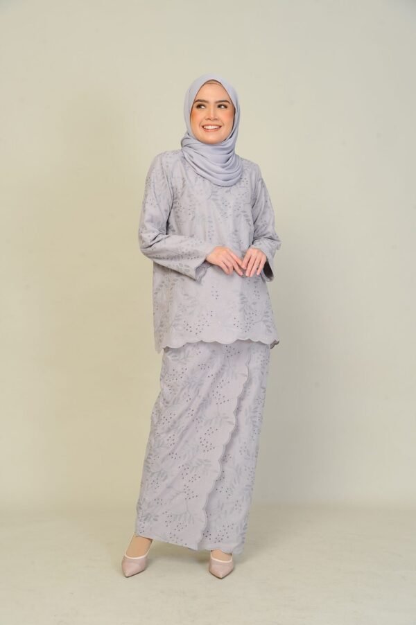 (ADULT) ANGGUN EMBROIDERED KURUNG -GREY