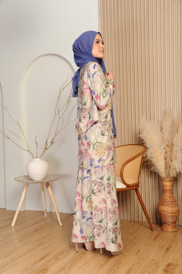 (ADULT) EDORA KURUNG -CREAM