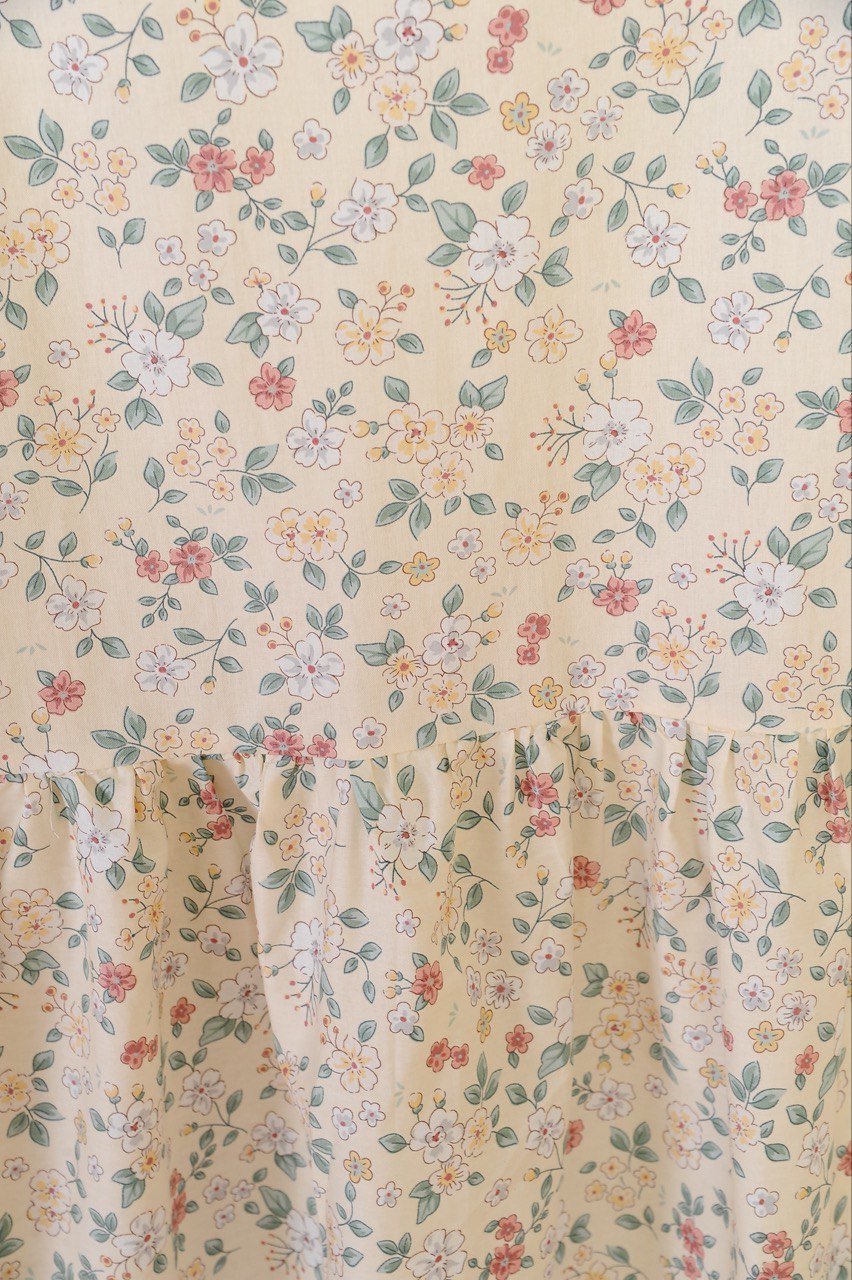 cream closeup (ADULT) ELLIE DRESS -CREAM FLORAL - Image 4