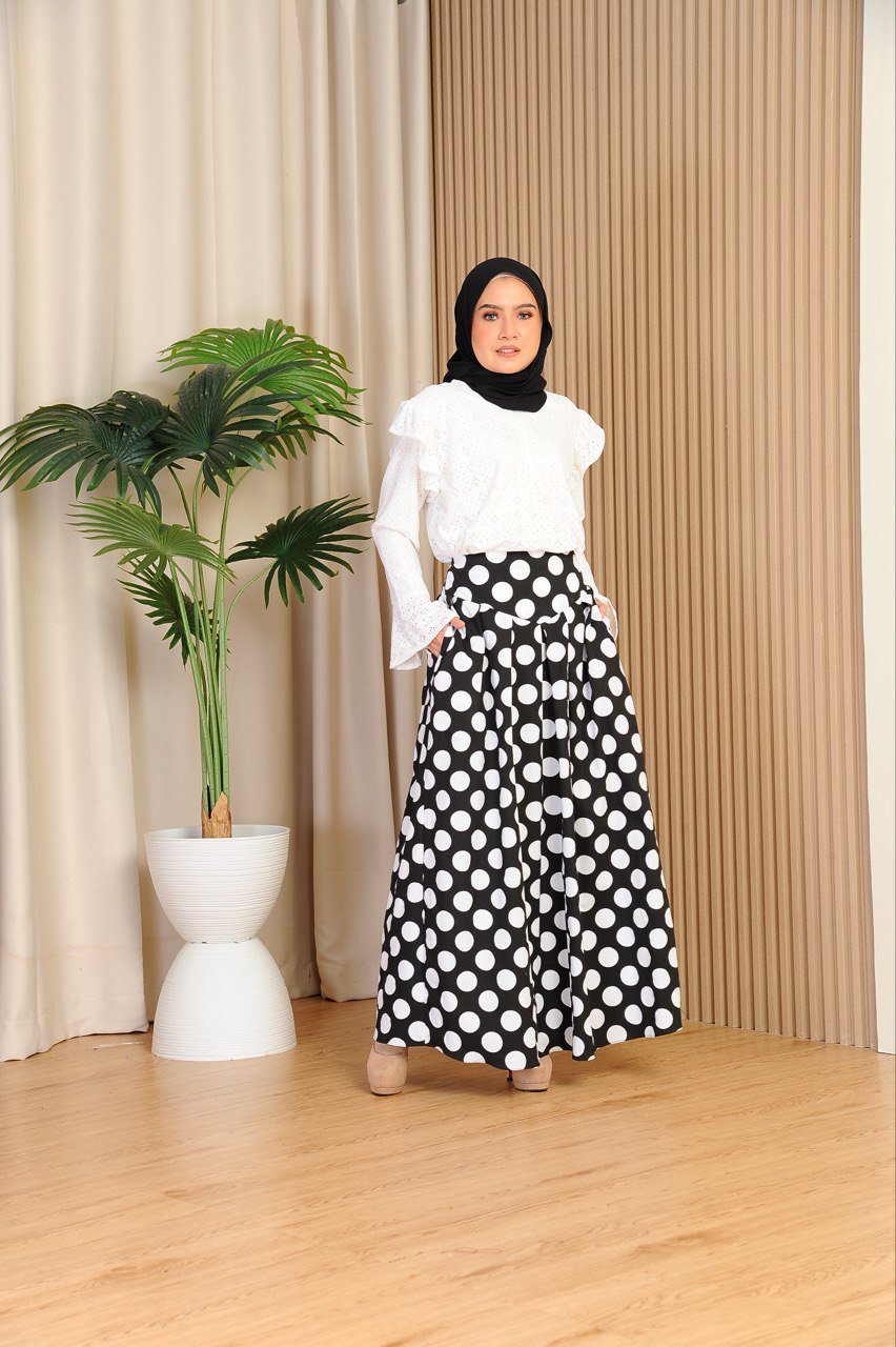 black mom 4 (ADULT) ELINDA POLKA TOP & SKIRT -BLACK - Image 1