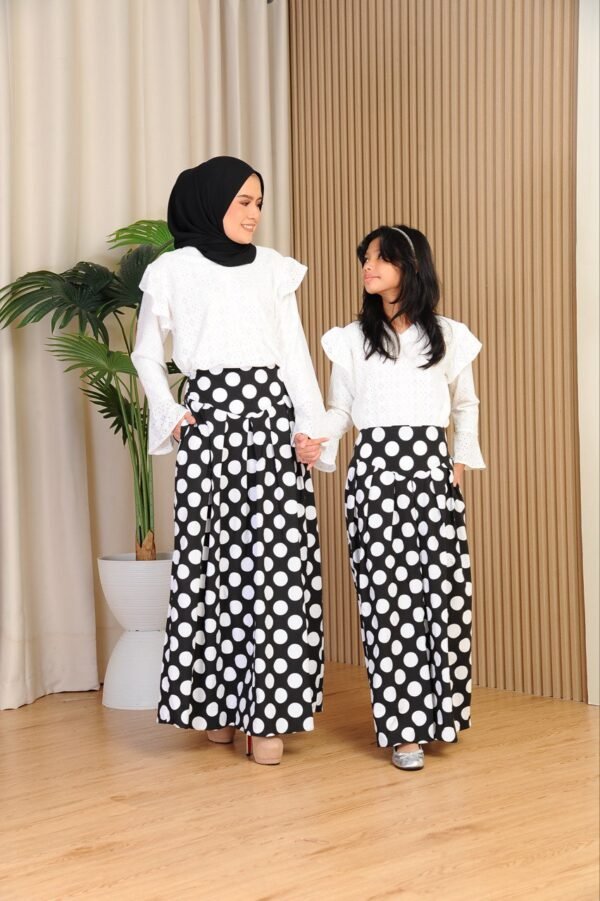 (ADULT) ELINDA POLKA TOP & SKIRT -BLACK