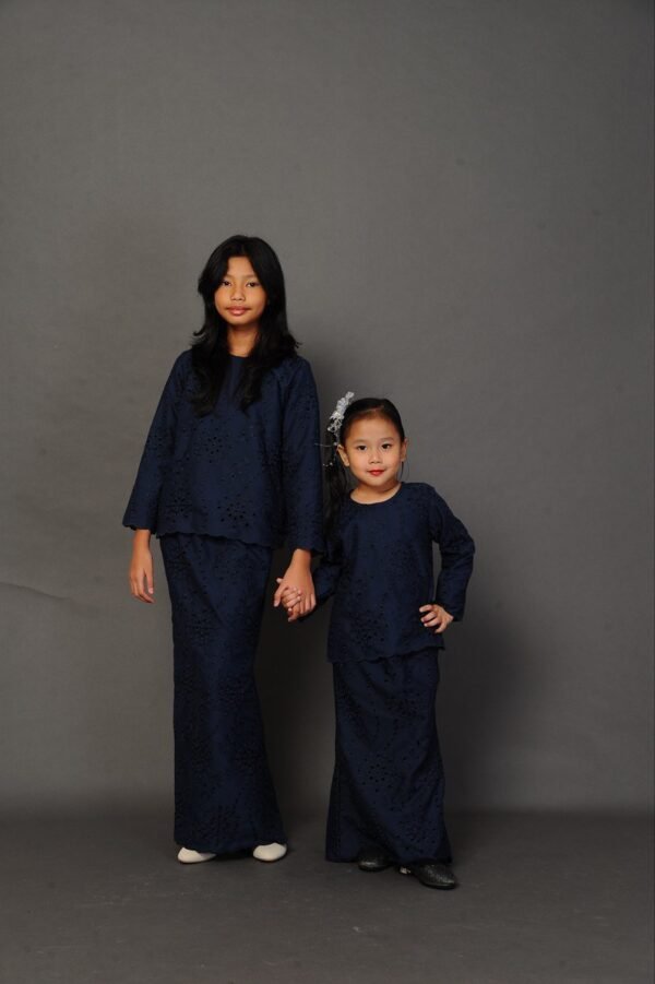 (KIDS) ANGGUN EMBROIDERED KURUNG -DARK NAVY