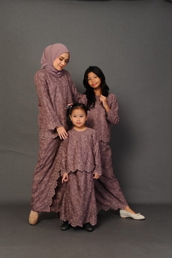 (ADULT) ANGGUN EMBROIDERED KURUNG -DUSTY PURPLE