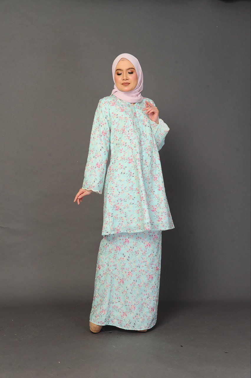 (ADULT) INARA EMBROIDERED KEBARUNG -PASTEL BLUE