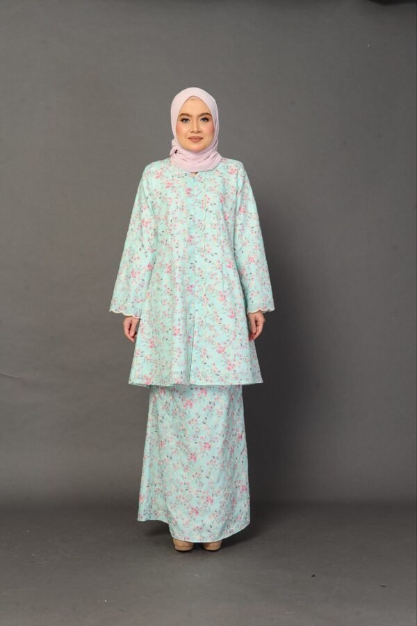 (ADULT) INARA EMBROIDERED KEBARUNG -PASTEL BLUE