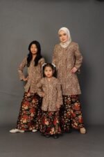 (ADULT) SURI EMBROIDERED KEBARUNG -TAUPE BROWN
