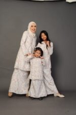 (ADULT) INARA EMBROIDERED KEBARUNG -VINTAGE CREAM