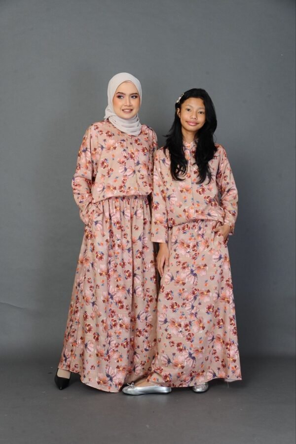 (ADULT) NELLY TOP & SKIRT -SANDY BROWN BLOOM